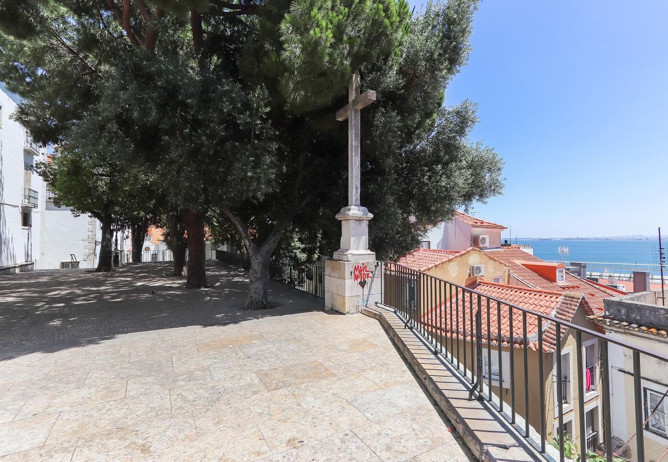 Alfama Suite by Homing
