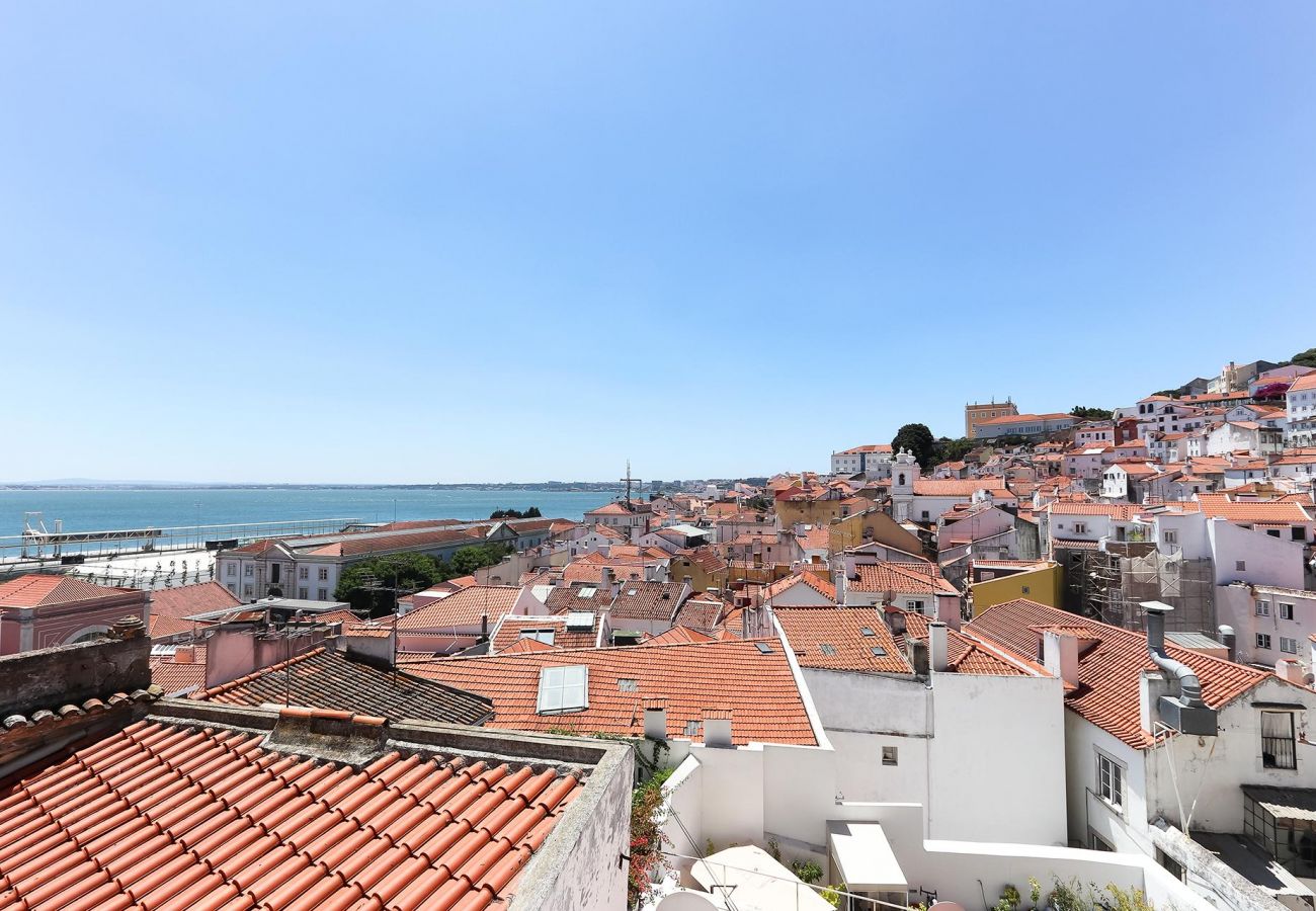 Alfama Suite by Homing