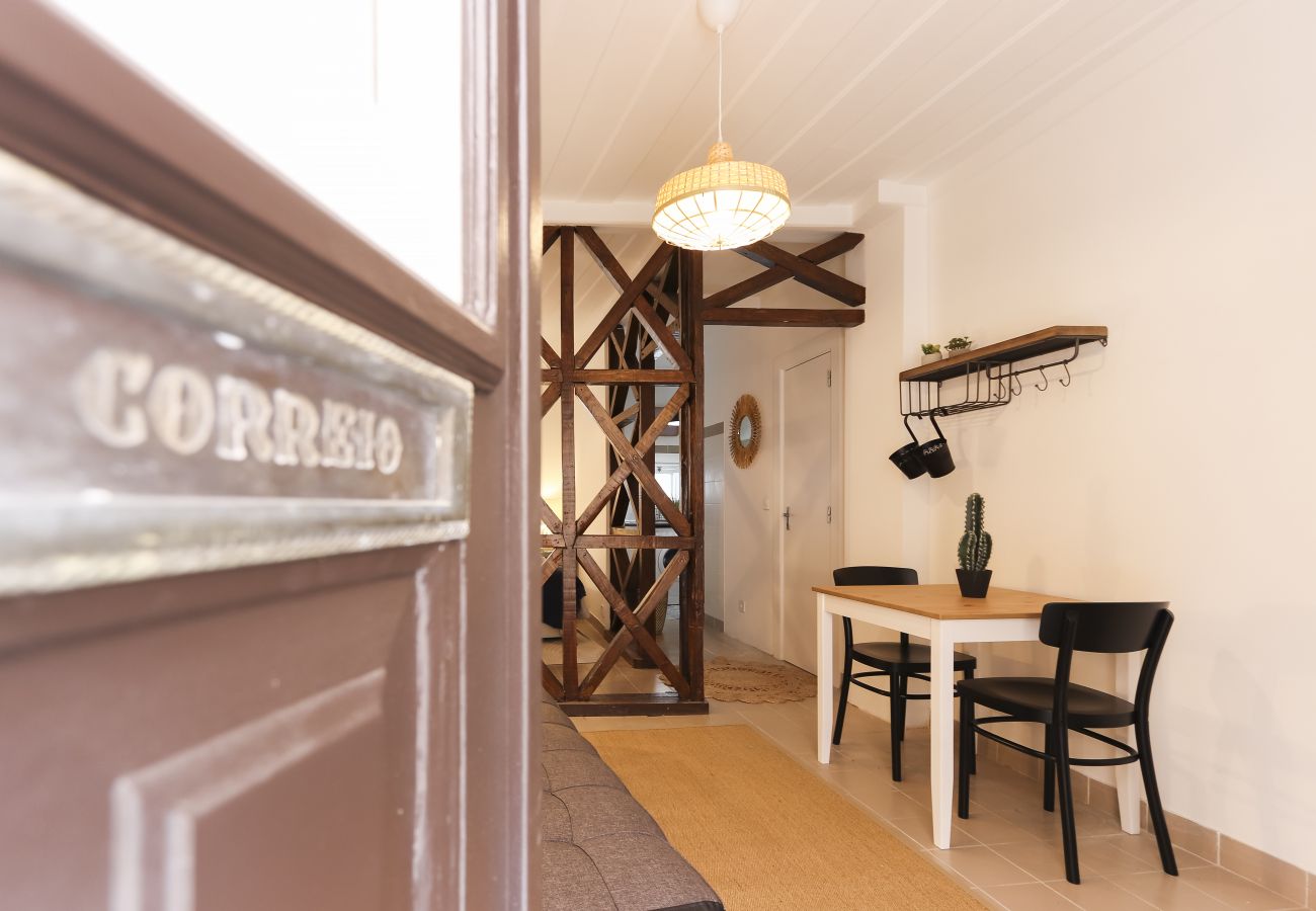 Golden Studio by Homing