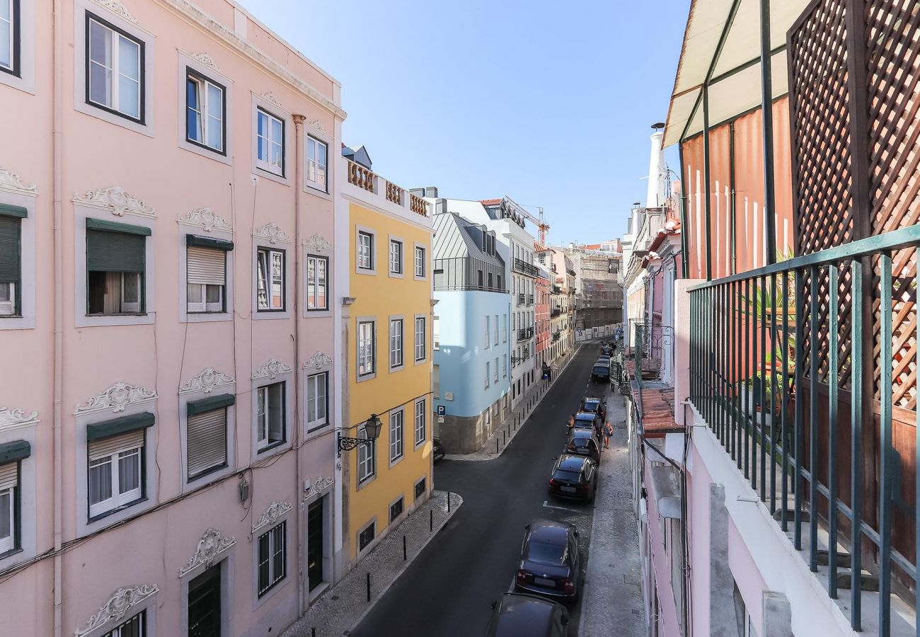 Principe Real Balcony by Homing