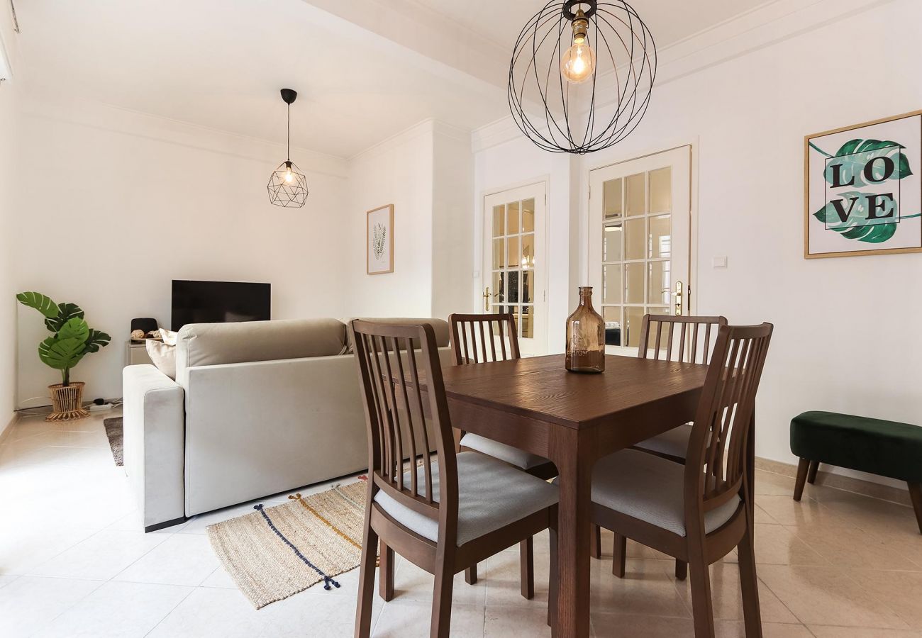 Principe Real Balcony by Homing