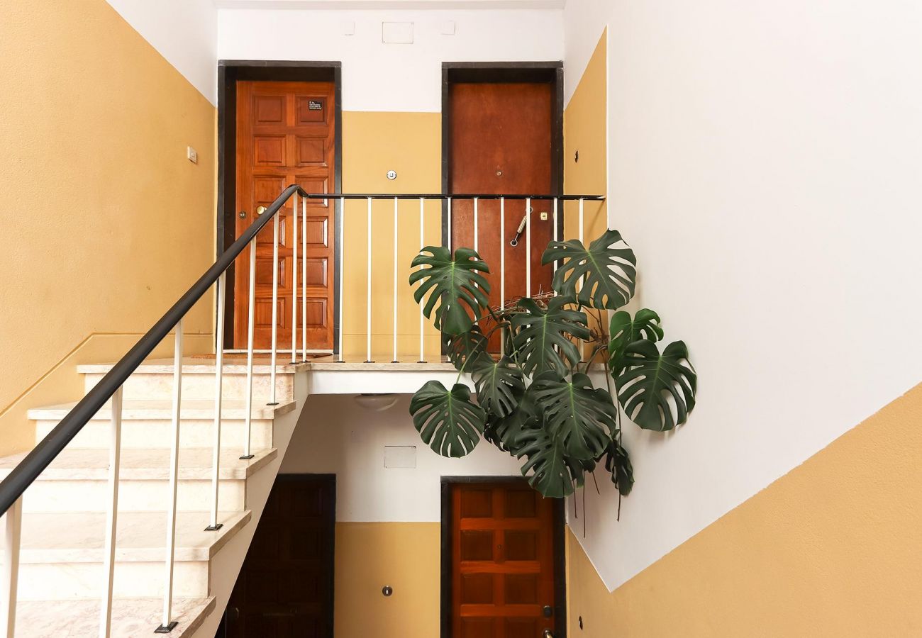 Principe Real Balcony by Homing