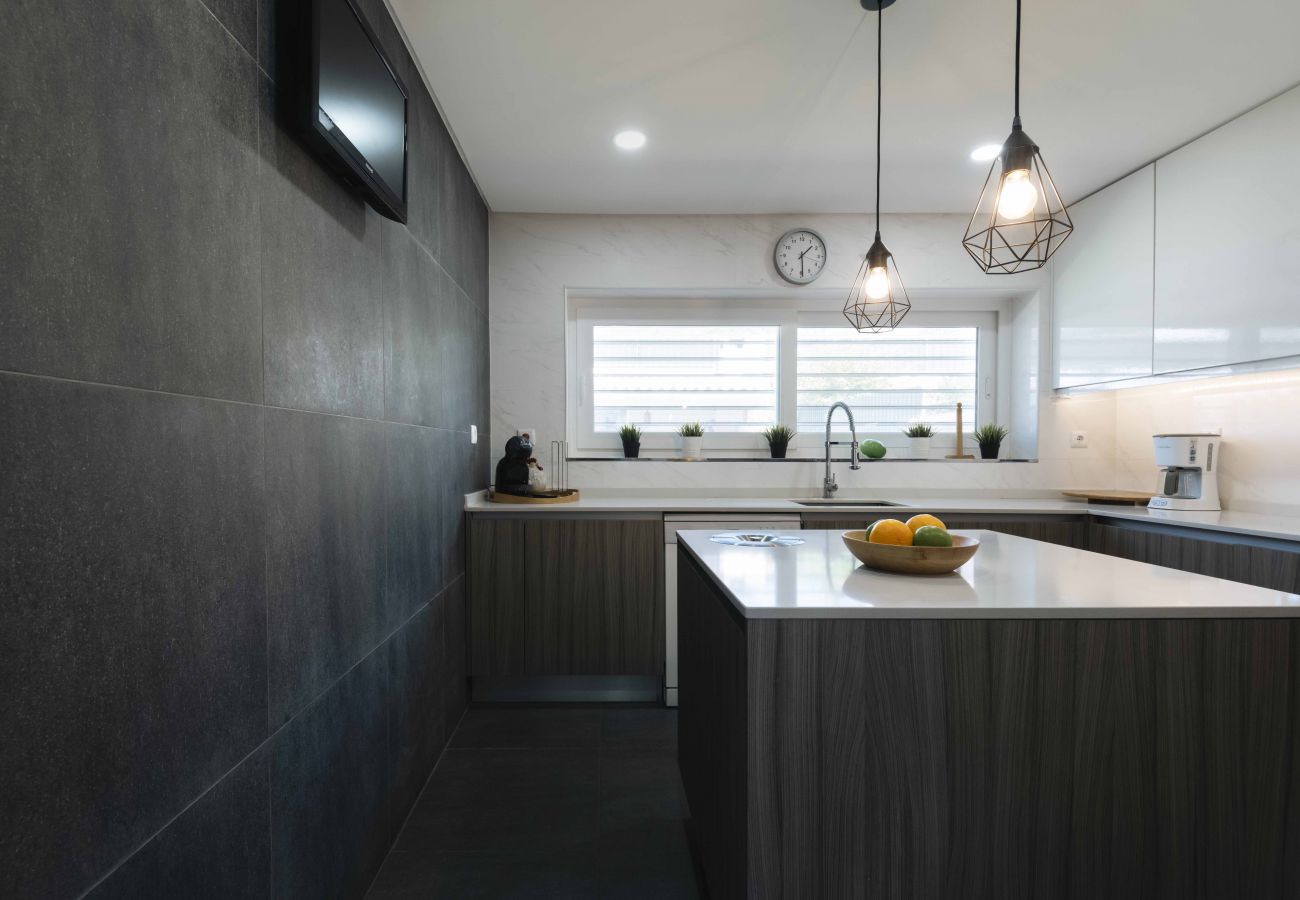 Villa in Sesimbra - SESIMBRA STYLISH VILLA by HOMING