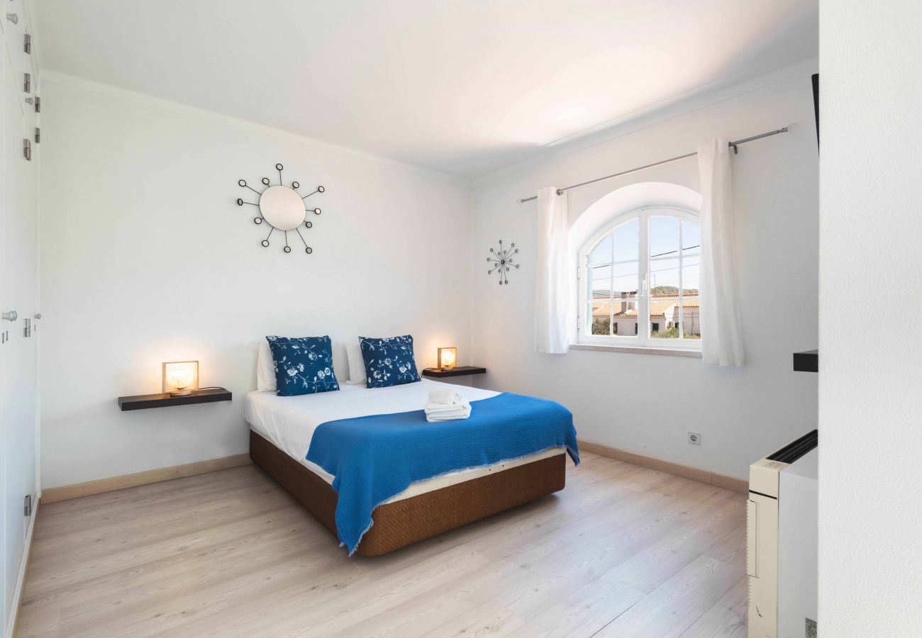 Villa in Sesimbra - SESIMBRA STYLISH VILLA by HOMING