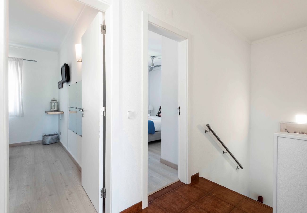 Villa in Sesimbra - SESIMBRA STYLISH VILLA by HOMING