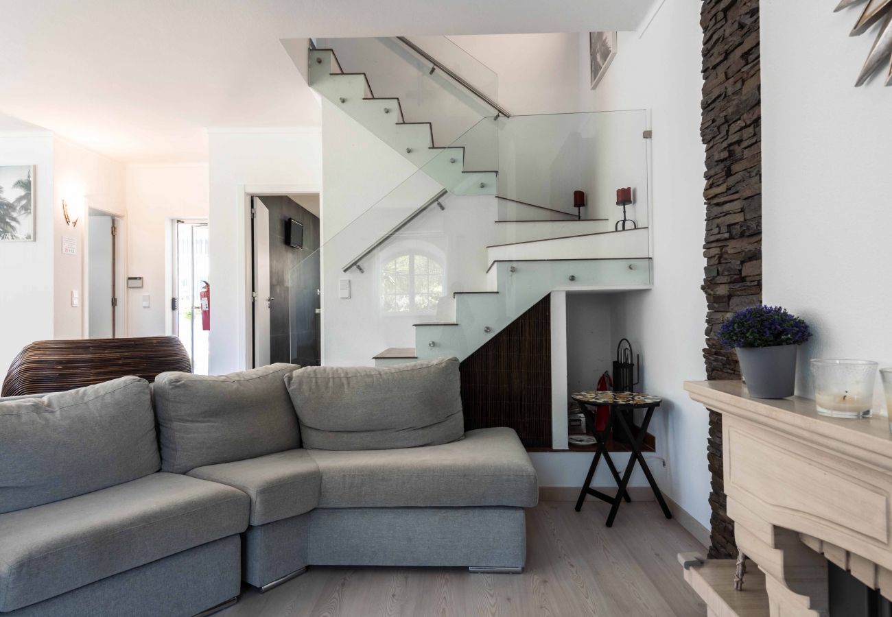 Villa in Sesimbra - SESIMBRA STYLISH VILLA by HOMING