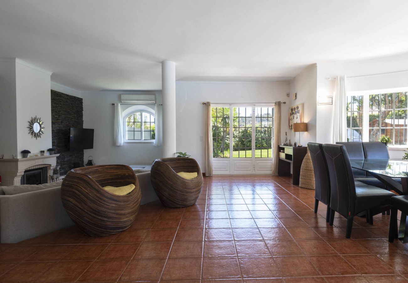 Villa in Sesimbra - SESIMBRA STYLISH VILLA by HOMING