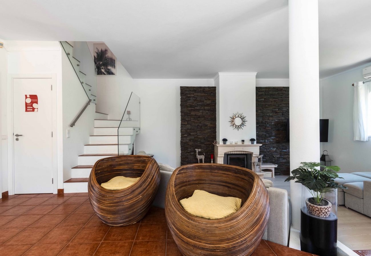 Villa in Sesimbra - SESIMBRA STYLISH VILLA by HOMING