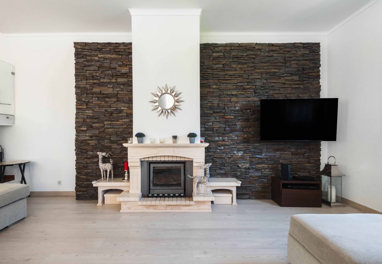 Villa in Sesimbra - SESIMBRA STYLISH VILLA by HOMING