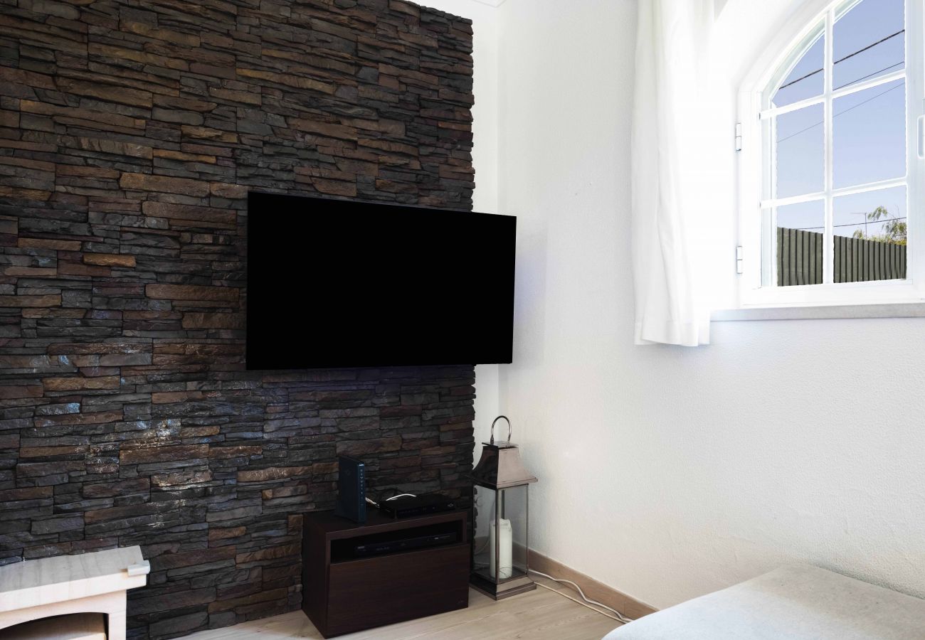 Villa in Sesimbra - SESIMBRA STYLISH VILLA by HOMING