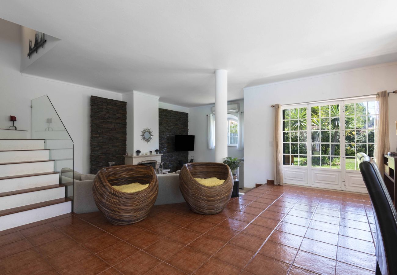 Villa in Sesimbra - SESIMBRA STYLISH VILLA by HOMING