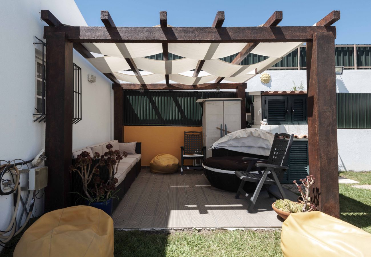 Villa in Sesimbra - SESIMBRA STYLISH VILLA by HOMING
