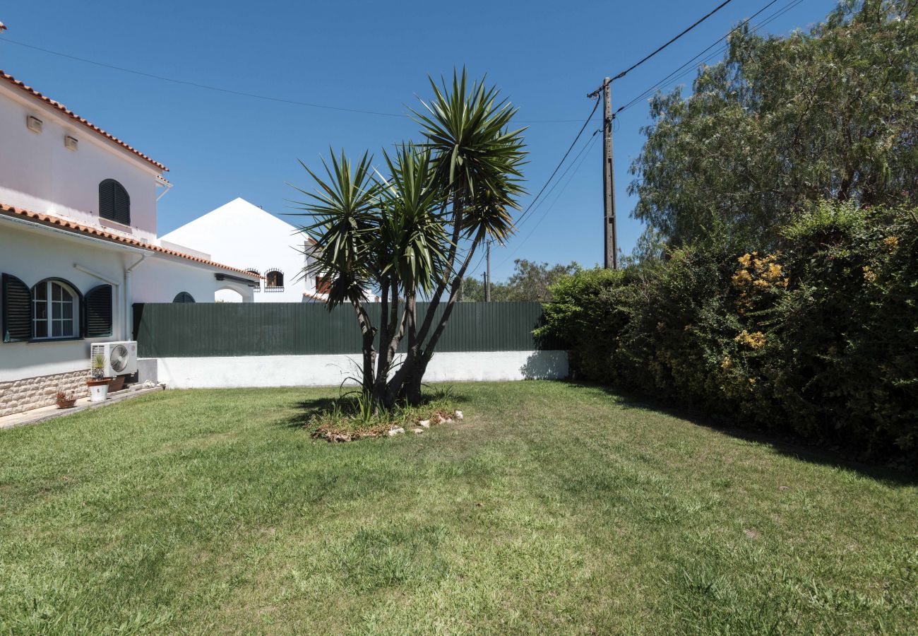 Villa in Sesimbra - SESIMBRA STYLISH VILLA by HOMING