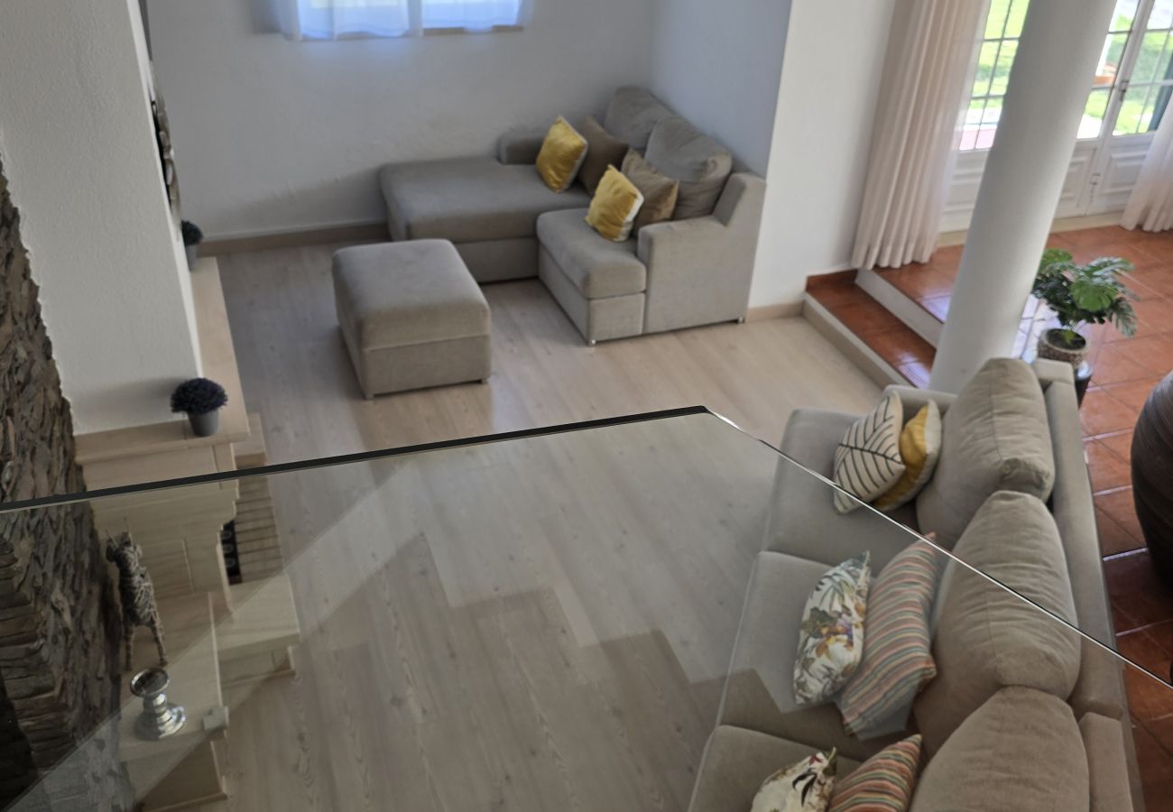 Villa in Sesimbra - SESIMBRA STYLISH VILLA by HOMING