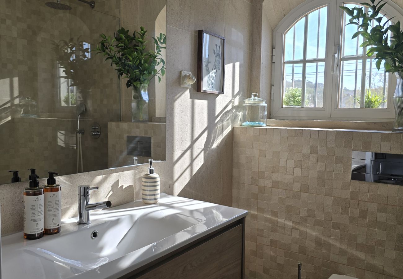 Villa in Sesimbra - SESIMBRA STYLISH VILLA by HOMING