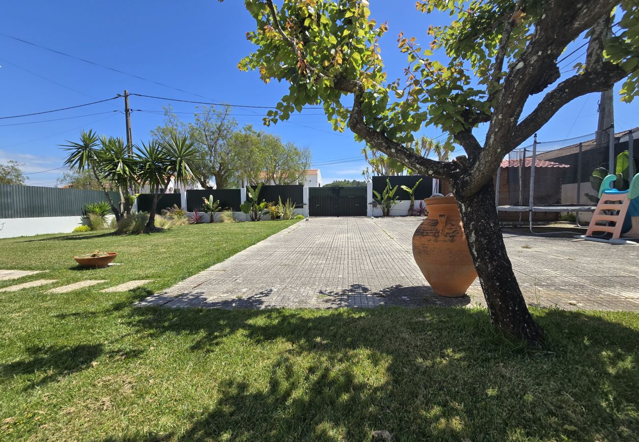 Villa in Sesimbra - SESIMBRA STYLISH VILLA by HOMING