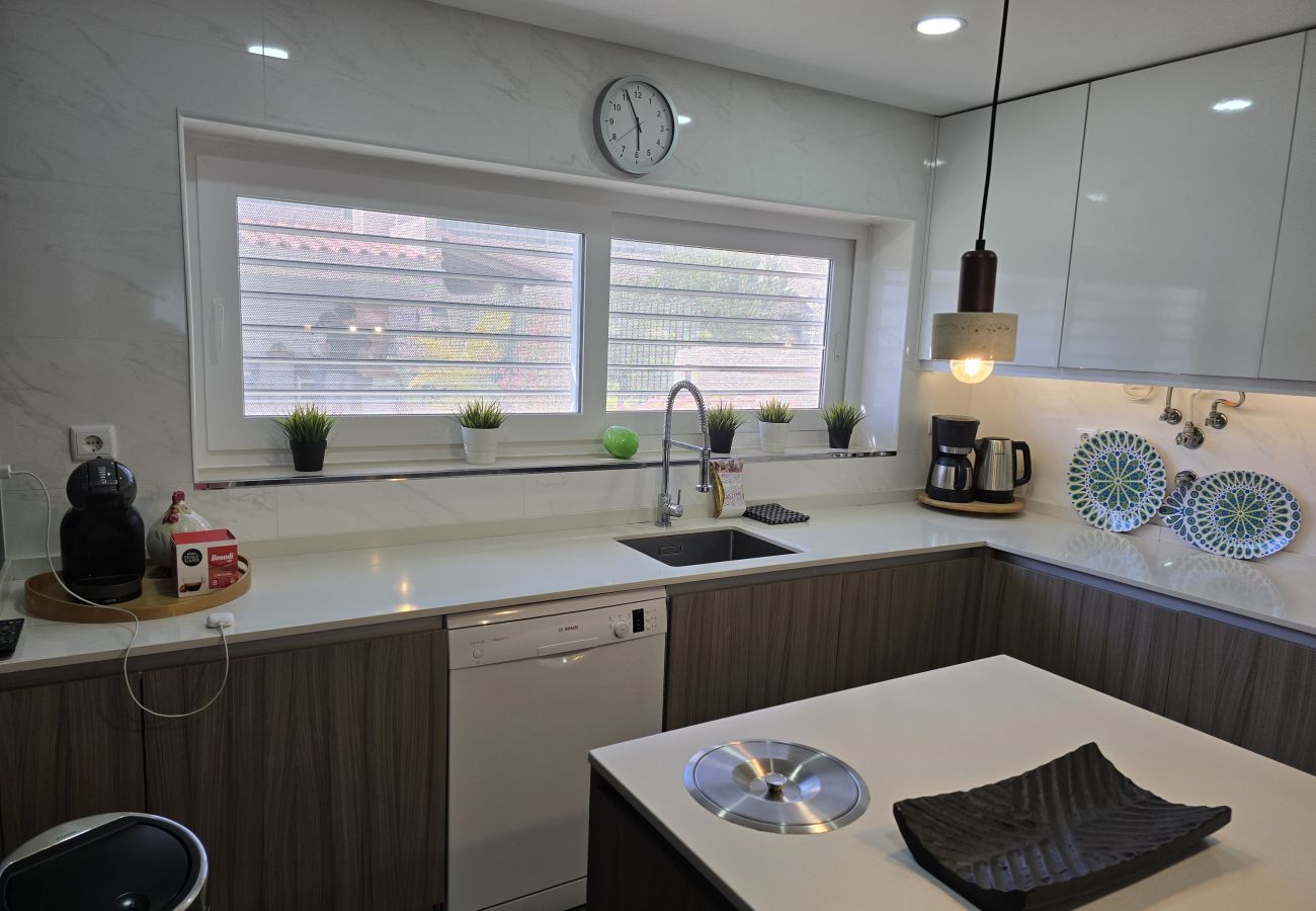 Villa in Sesimbra - SESIMBRA STYLISH VILLA by HOMING