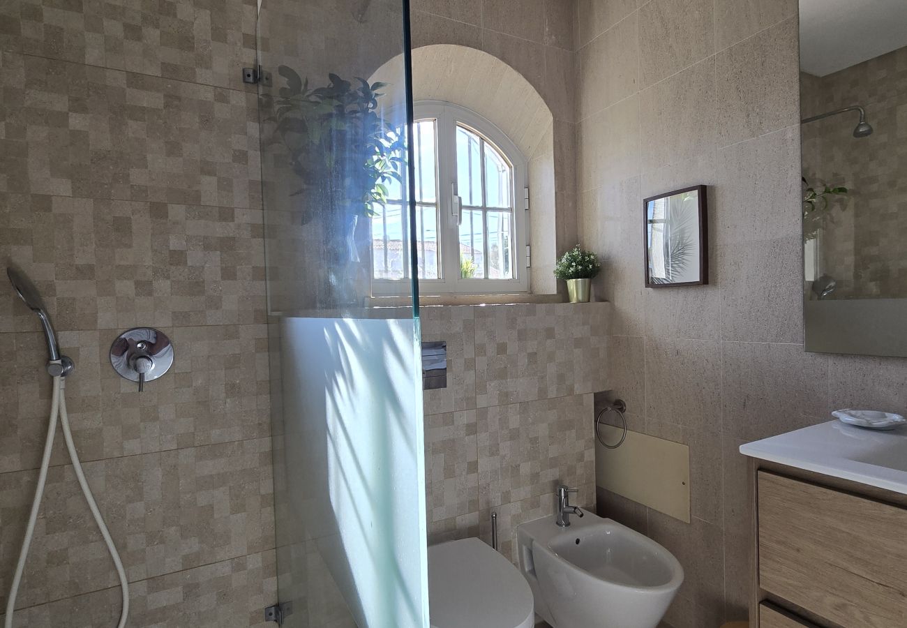 Villa in Sesimbra - SESIMBRA STYLISH VILLA by HOMING