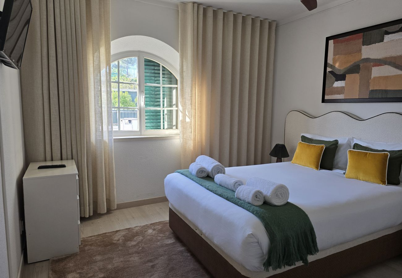 Villa in Sesimbra - SESIMBRA STYLISH VILLA by HOMING