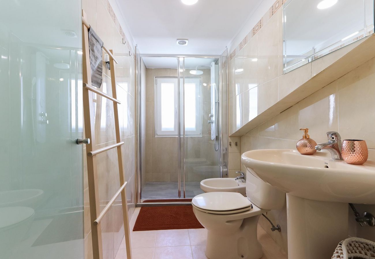 Bairro Alto Experience by Homing