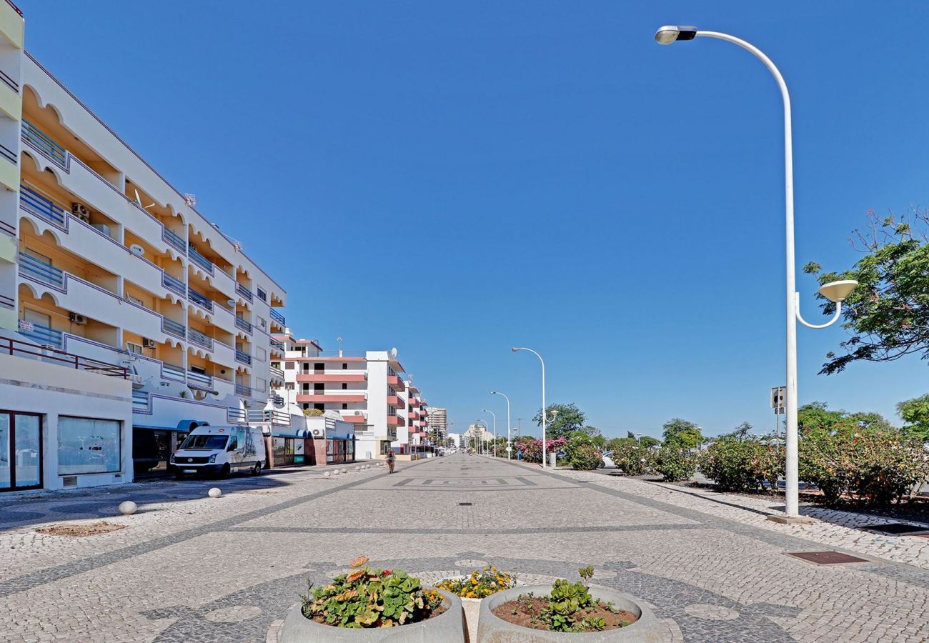 Studio in Monte Gordo - MONTE GORDO BEACHVIEW 1 by HOMING
