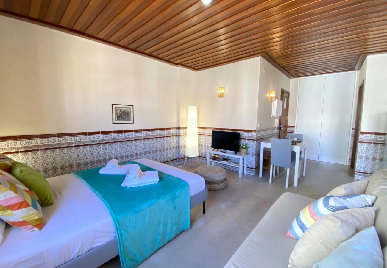 Studio in Monte Gordo - MONTE GORDO BEACHVIEW 1 by HOMING