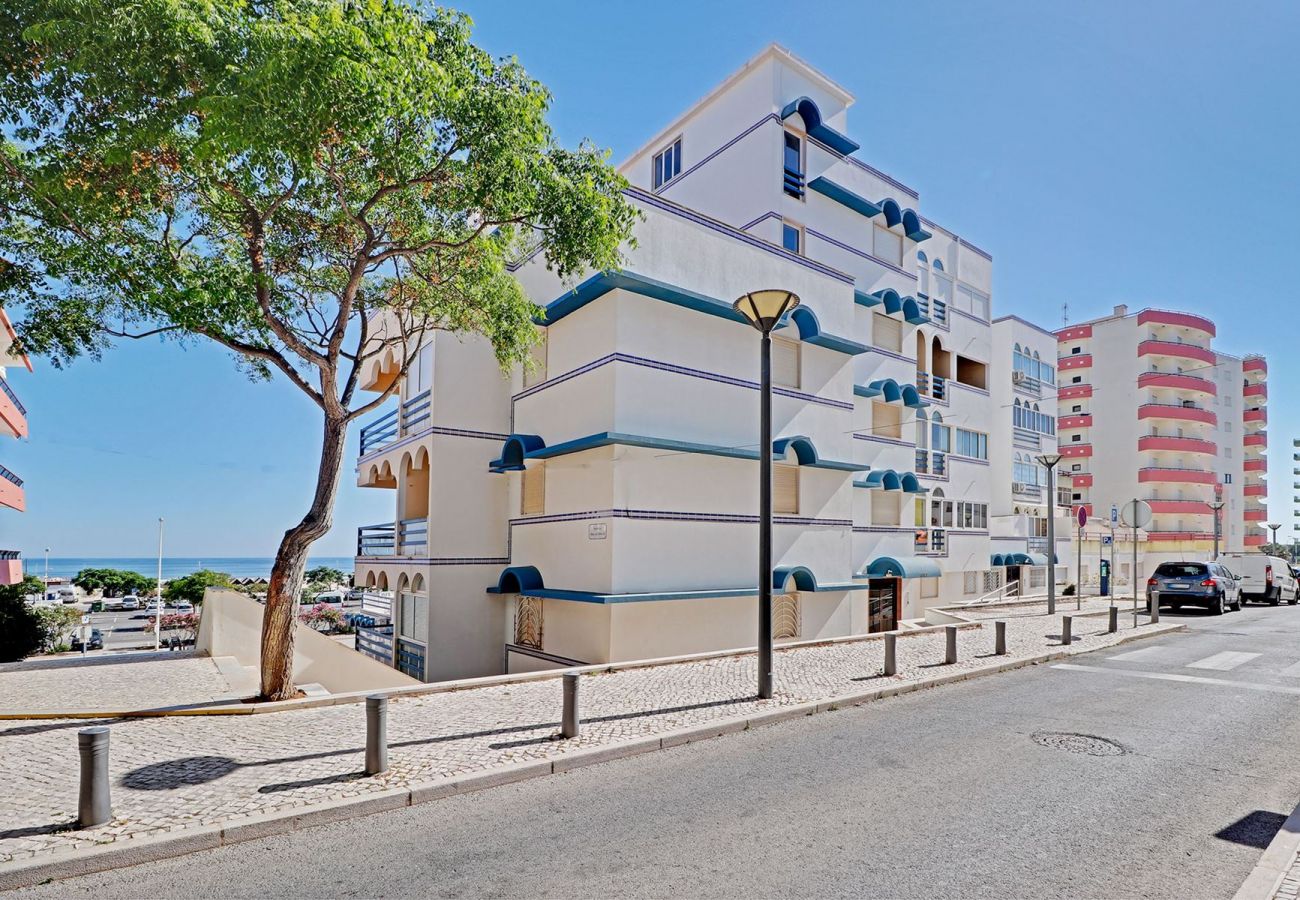 Studio in Monte Gordo - MONTE GORDO BEACHVIEW 1 by HOMING