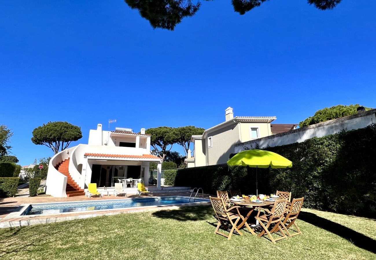 Villa in Vilamoura - VILAMOURA OCEAN VILLA WITH POOL by HOMING