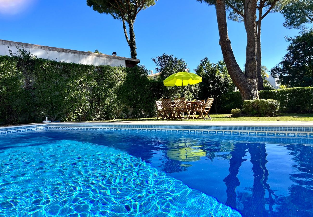 Villa in Vilamoura - VILAMOURA OCEAN VILLA WITH POOL by HOMING