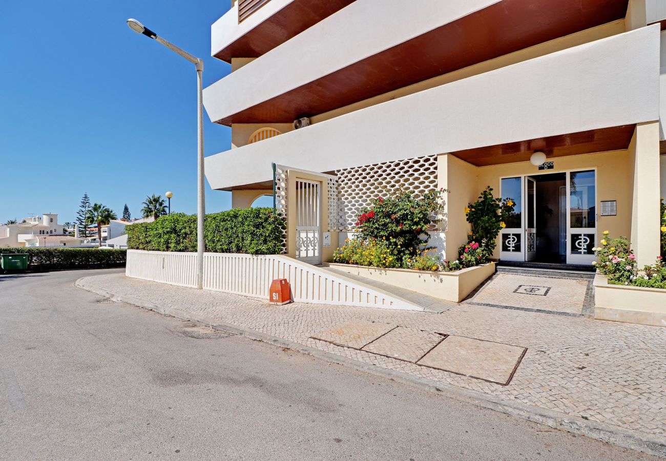Apartment in Galé - ALBUFEIRA CONCEPT 1 WITH POOL by HOMING