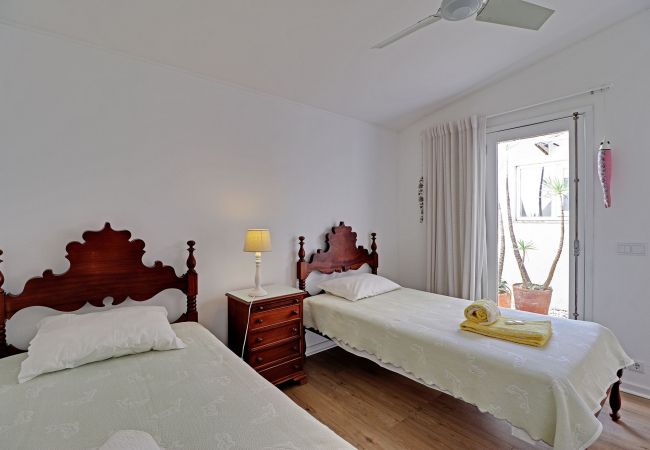 Villa in Vilamoura - VILAMOURA GOLF VILLA 1 WITH POOL by HOMING Villa in Vilamoura - VILAMOURA GOLF VILLA 1 WITH POOL by HOMING