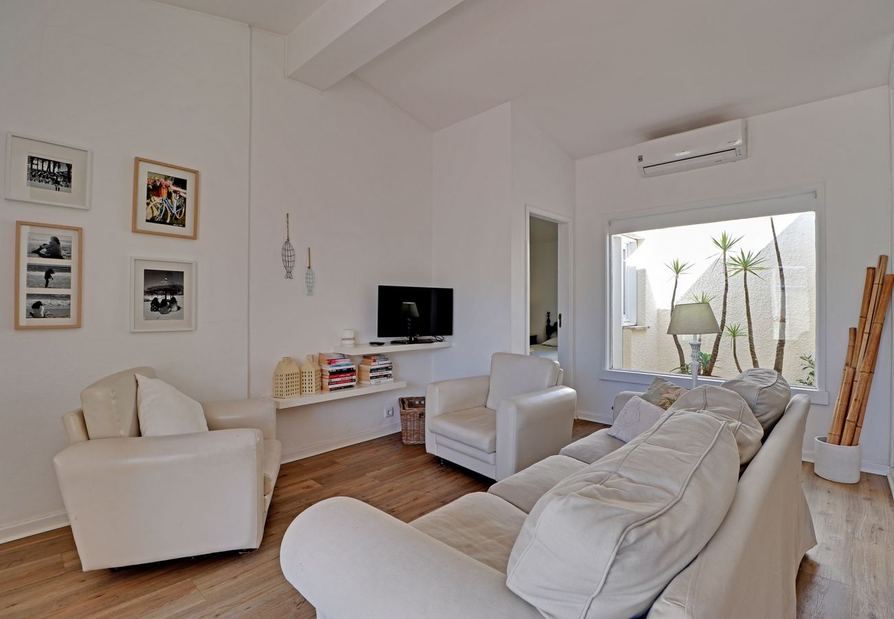 Villa in Vilamoura - VILAMOURA GOLF VILLA 1 WITH POOL by HOMING