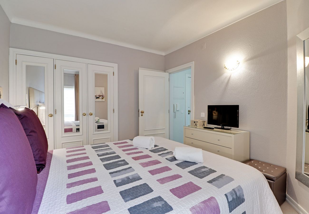 Apartment in Vilamoura - VILAMOURA DESIGN WITH POOL by HOMING