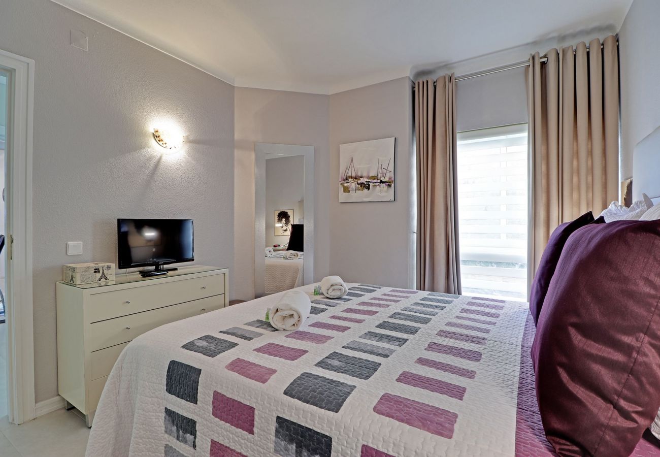 Apartment in Vilamoura - VILAMOURA DESIGN WITH POOL by HOMING