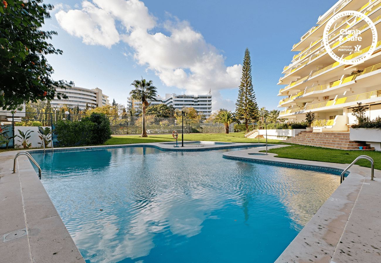 Apartment in Vilamoura - VILAMOURA DESIGN WITH POOL by HOMING
