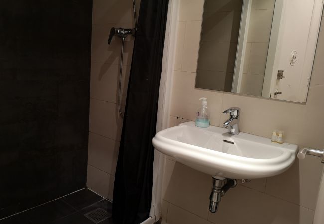 Apartment in Barcelona - GRACIA boho chic, balcony, trees Apartment in Barcelona - GRACIA boho chic, balcony, trees