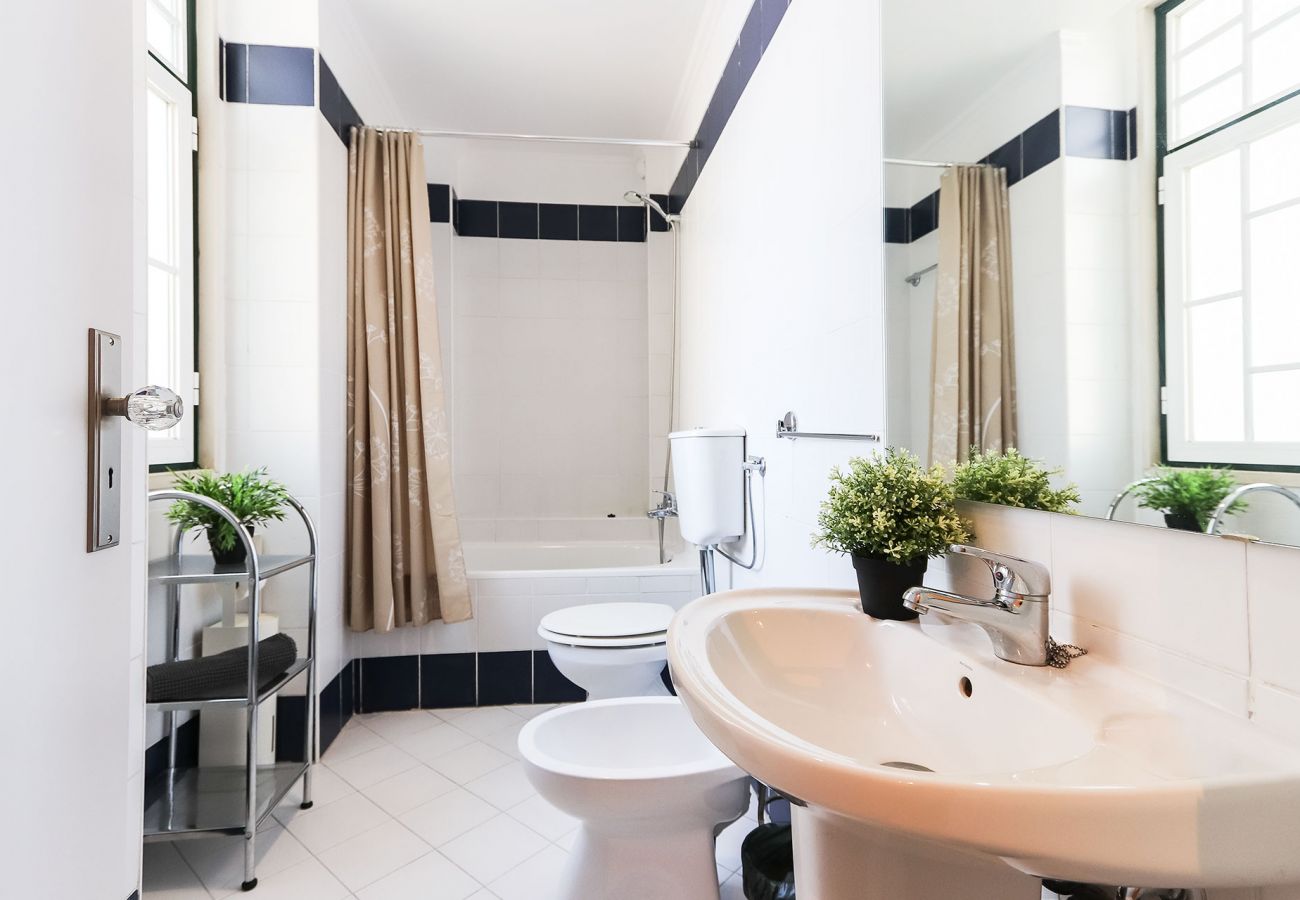 Apartment in Lisbon - RATO ELEGANT by HOMING