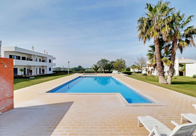 Apartment in Pêra - PÊRA SECRET GARDEN 1 AND POOL by HOMING Apartment in Pêra - PÊRA SECRET GARDEN 1 AND POOL by HOMING