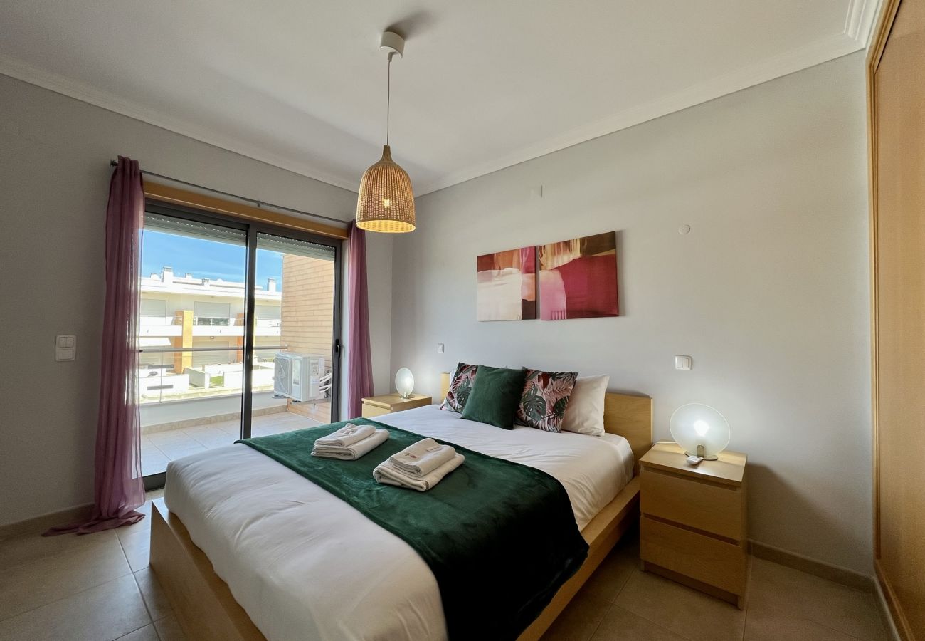 Townhouse in Albufeira - ALBUFEIRA GARDEN VILLA WITH POOL by HOMING