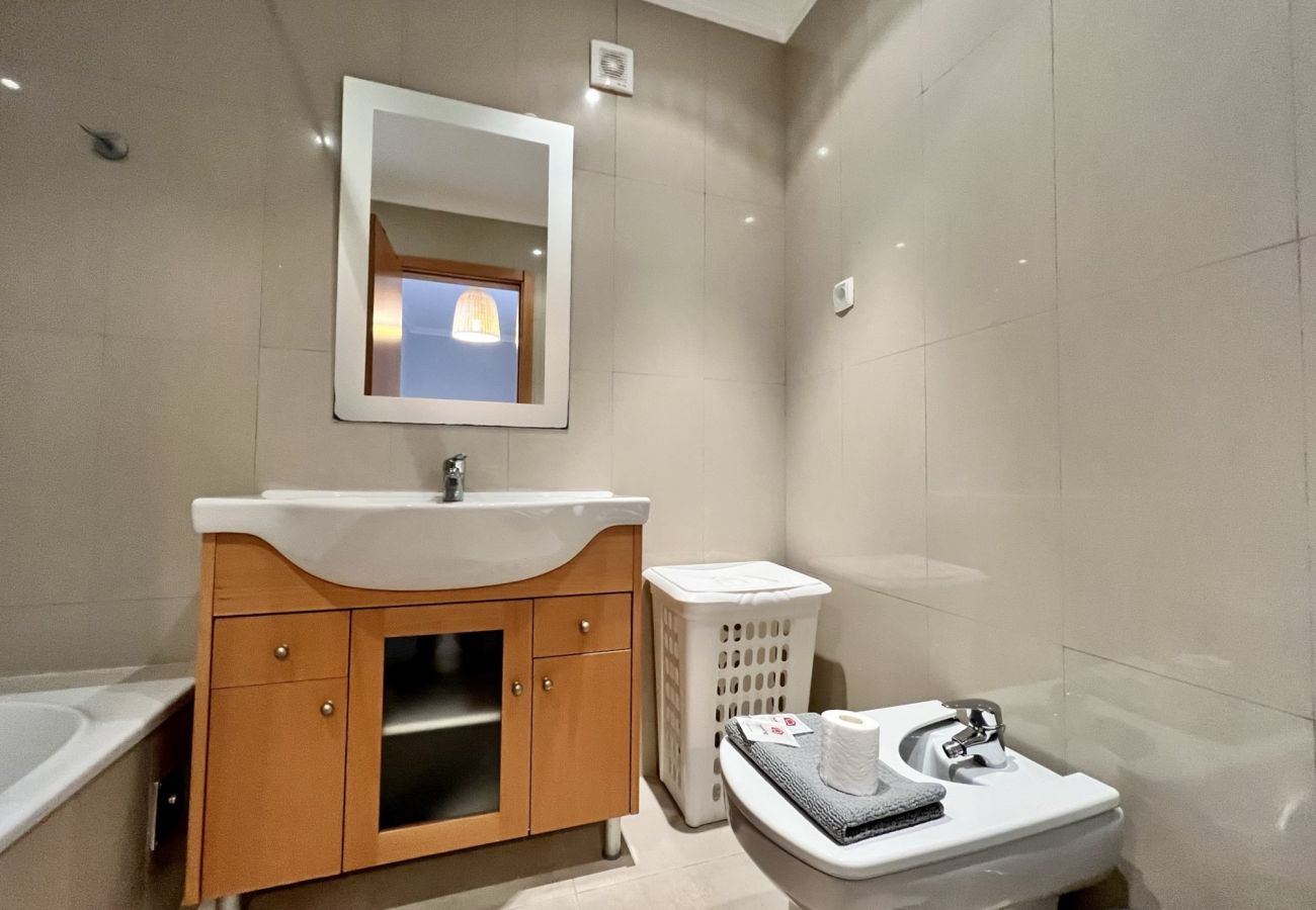 Townhouse in Albufeira - ALBUFEIRA GARDEN VILLA WITH POOL by HOMING