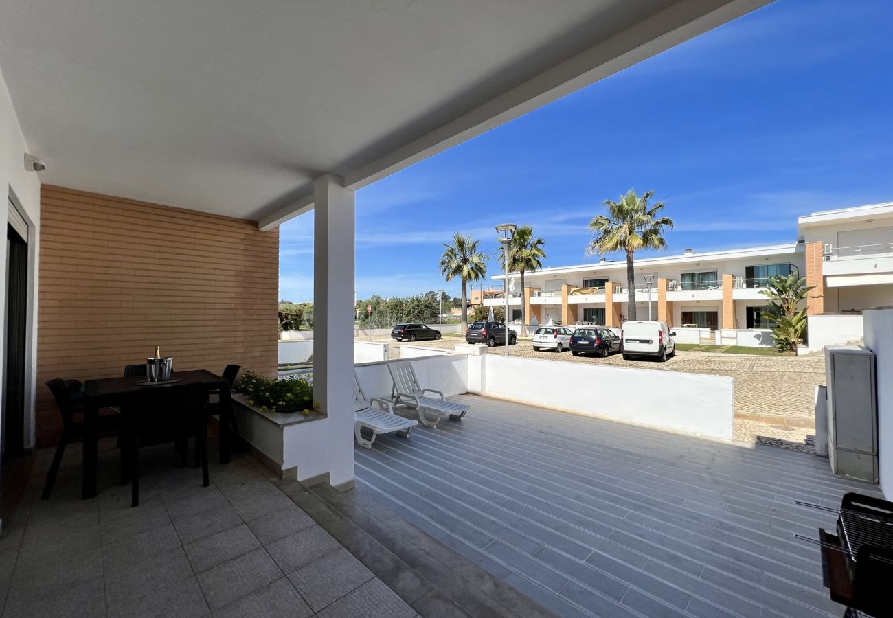 Townhouse in Albufeira - ALBUFEIRA GARDEN VILLA WITH POOL by HOMING