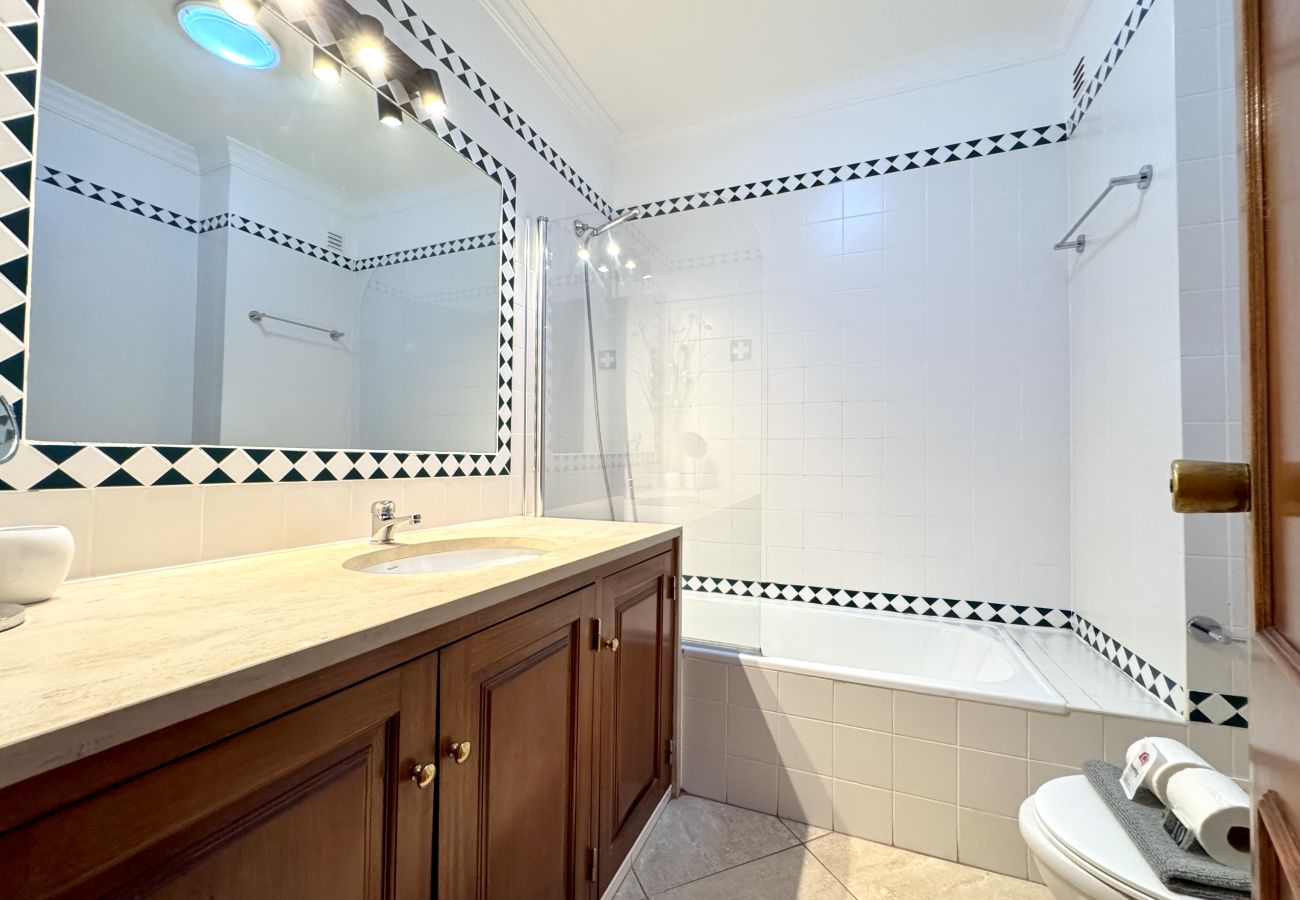 Apartment in Albufeira - ALBUFEIRA SALGADOS BEACH 1 by HOMING