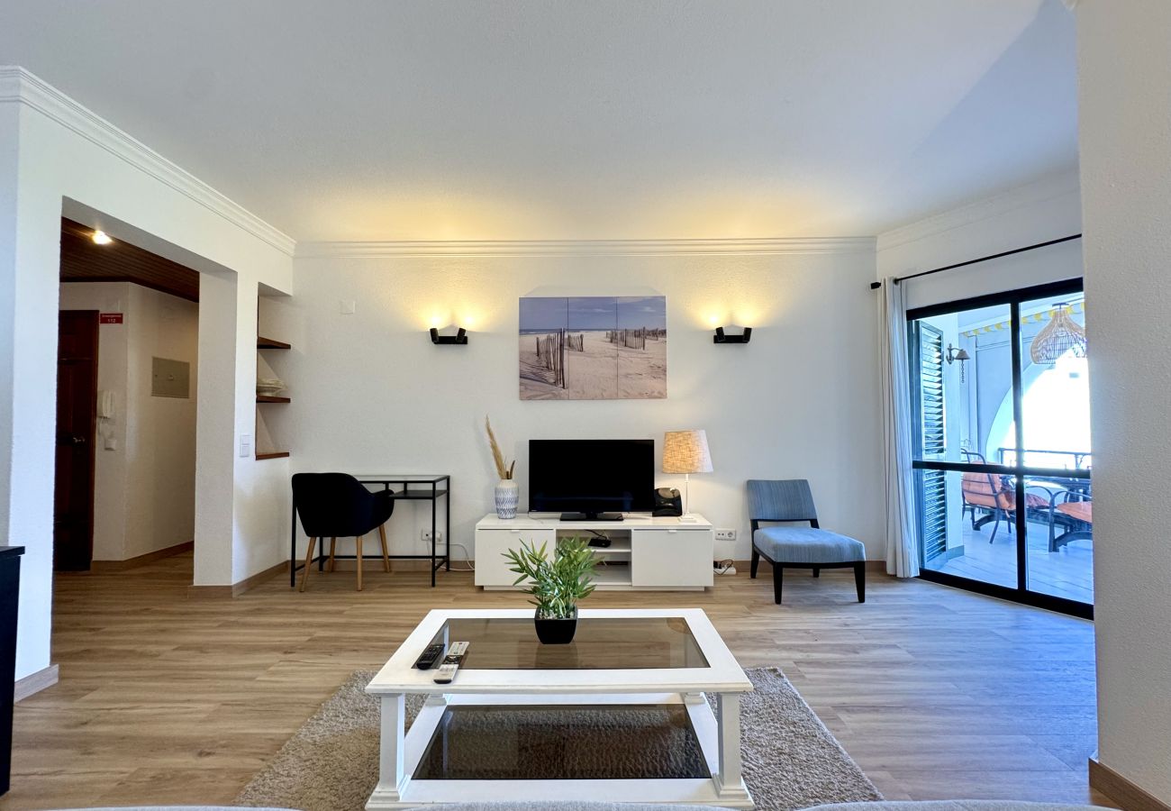 Apartment in Albufeira - ALBUFEIRA SALGADOS BEACH 1 by HOMING