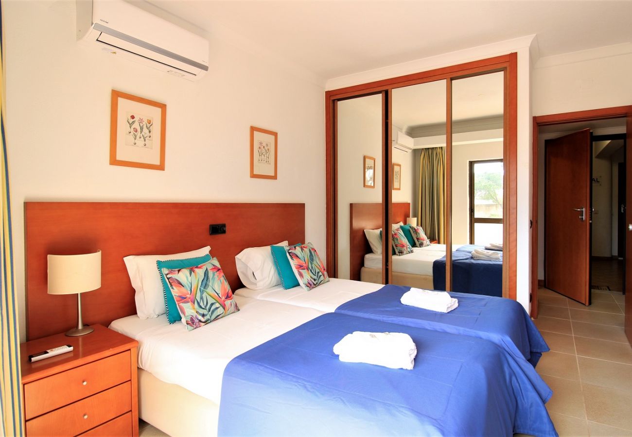 Apartment in Vilamoura - VILAMOURA COSY 3 WITH POOL by HOMING