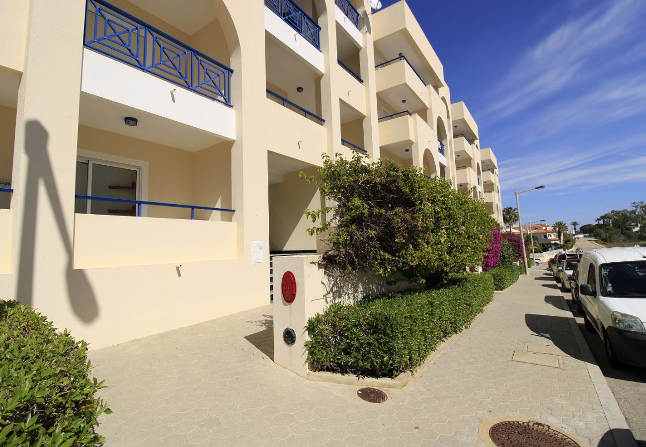 Apartment in Armação de Pêra - ARMAÇÃO DE PÊRA BRIGHTNESS 1 WITH POOL by HOMING