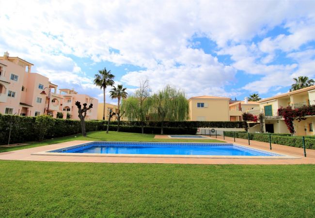 Apartment in Vilamoura - VILAMOURA MIRAGOLF WITH POOL by HOMING Apartment in Vilamoura - VILAMOURA MIRAGOLF WITH POOL by HOMING