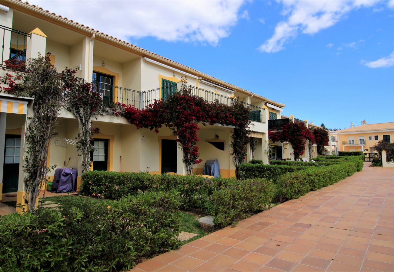 Apartment in Vilamoura - VILAMOURA MIRAGOLF WITH POOL by HOMING