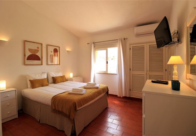 Villa in Vilamoura - VILAMOURA CONCEPT VILLA  WITH POOL by HOMING Villa in Vilamoura - VILAMOURA CONCEPT VILLA  WITH POOL by HOMING