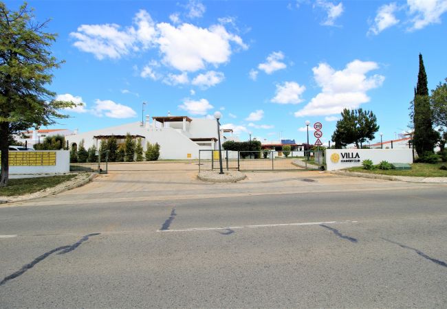 Villa in Vilamoura - VILAMOURA CONCEPT VILLA  WITH POOL by HOMING Villa in Vilamoura - VILAMOURA CONCEPT VILLA  WITH POOL by HOMING