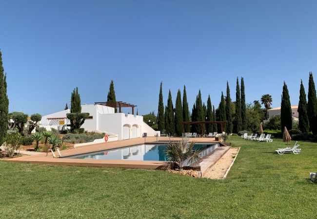 Villa in Vilamoura - VILAMOURA CONCEPT VILLA  WITH POOL by HOMING Villa in Vilamoura - VILAMOURA CONCEPT VILLA  WITH POOL by HOMING